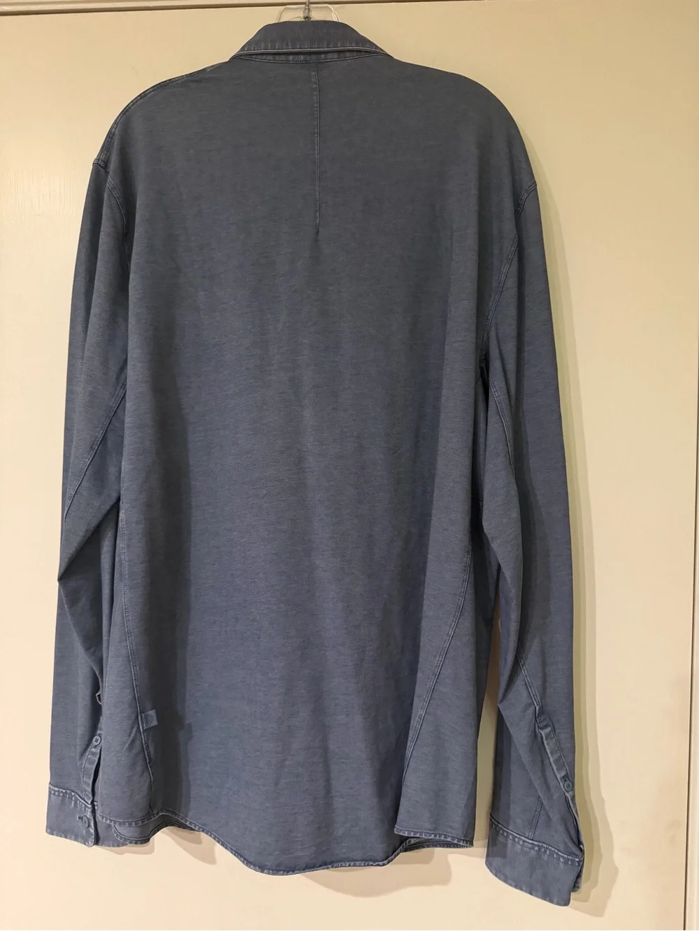 Lululemon Men’s Commission Long Sleeve Button-Down Shirt